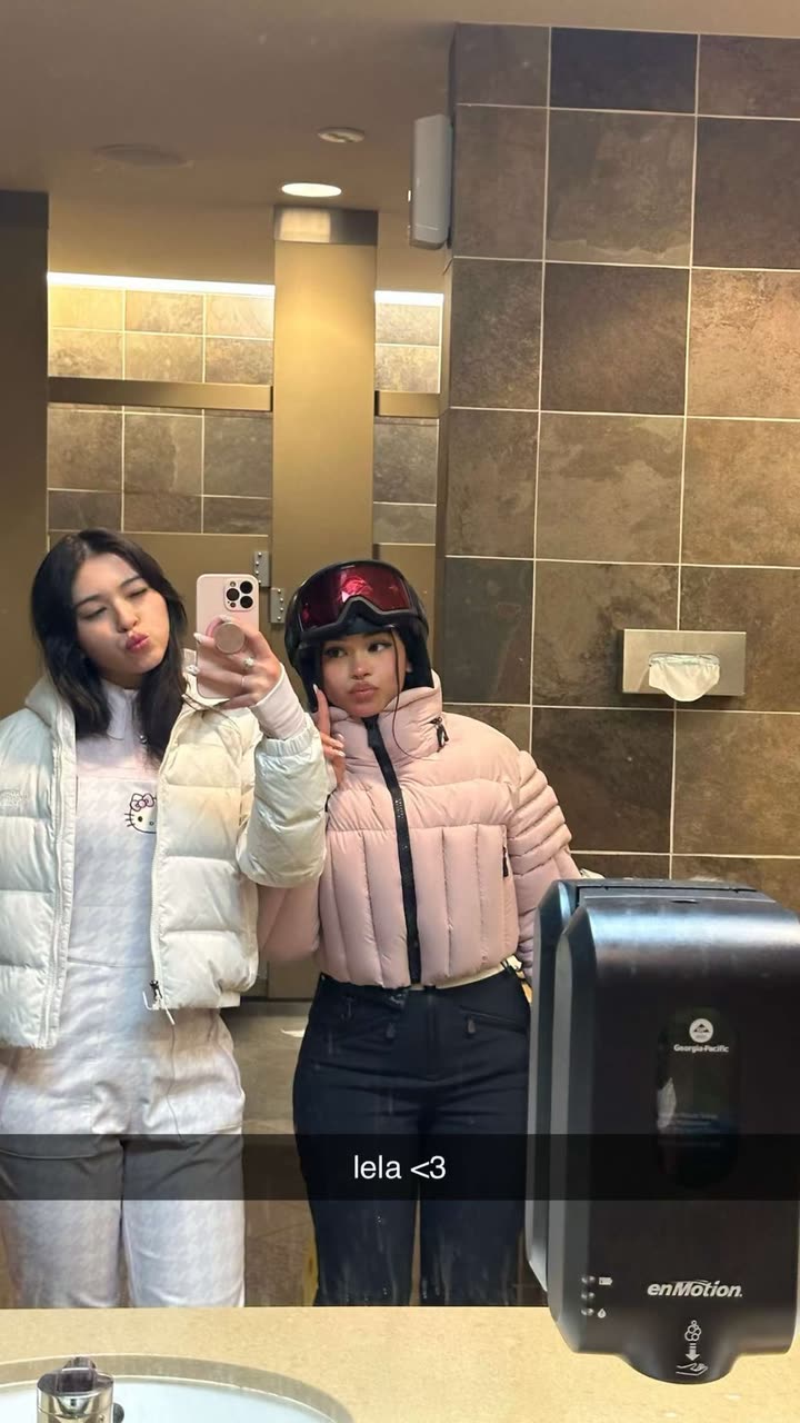 aishahsofeyy snapchat image archive image