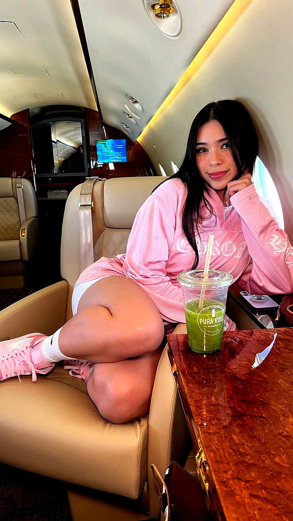 aishahsofeyy image ~ Altpins