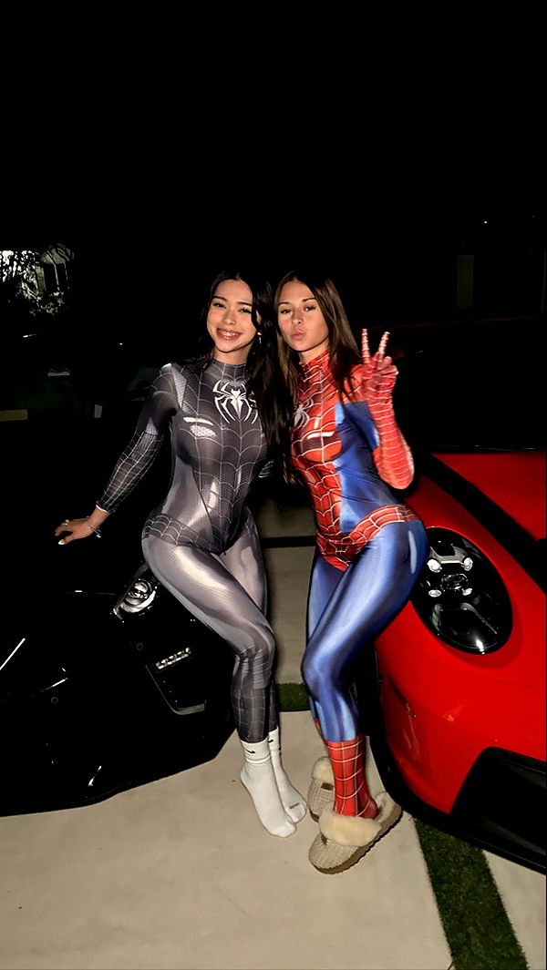 aishahsofeyy image ~ Altpins