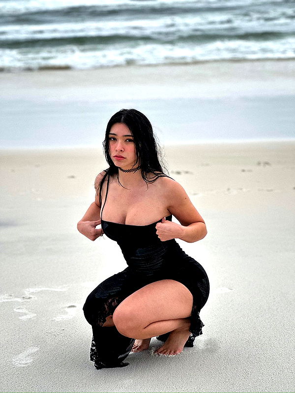 aishahsofeyy image ~ Altpins