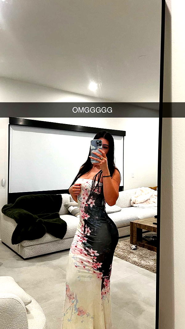 aishahsofeyy image ~ Altpins