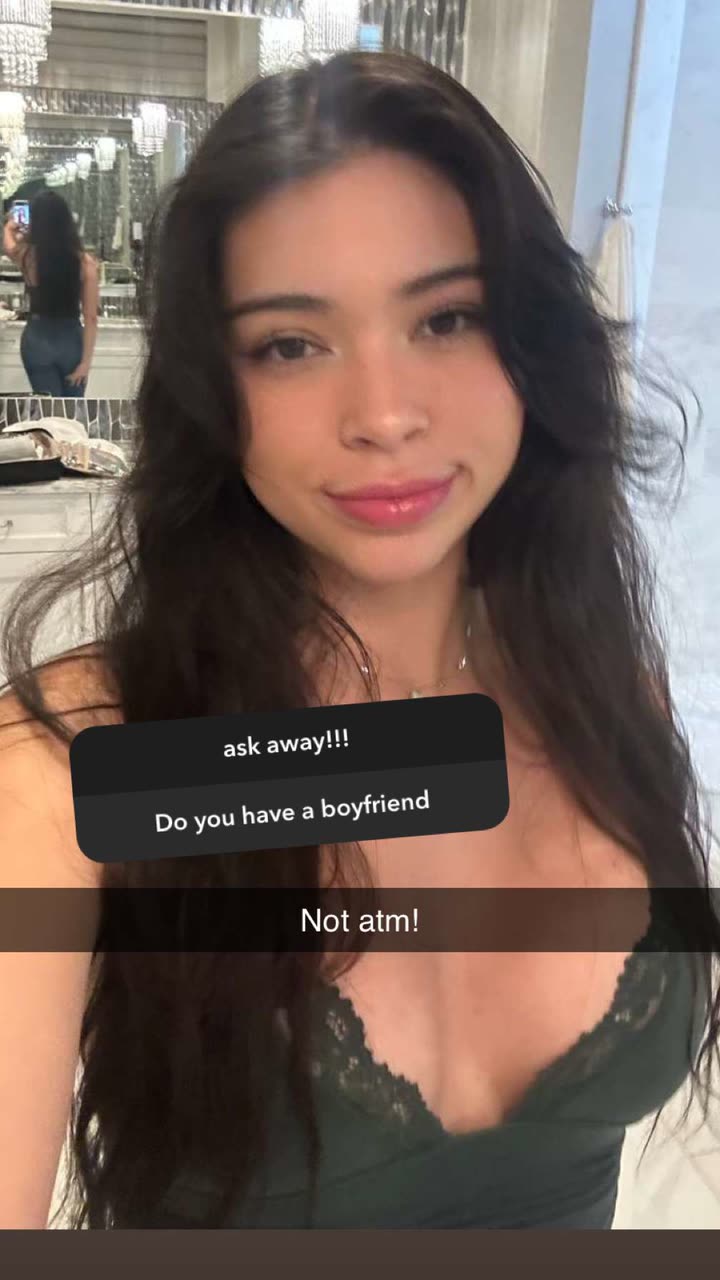 aishahsofeyy snapchat image archive image