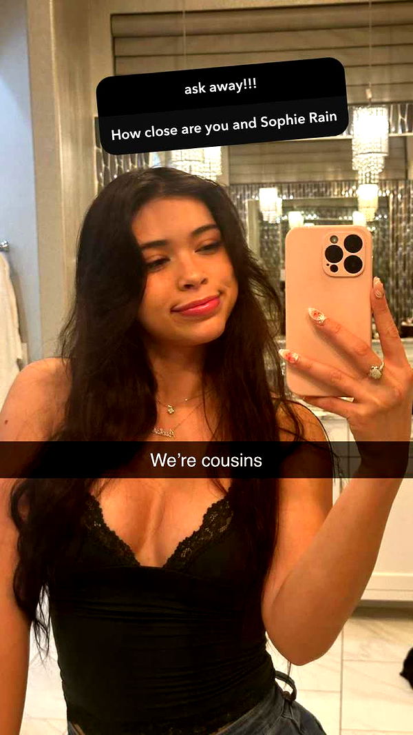 aishahsofeyy image ~ Altpins