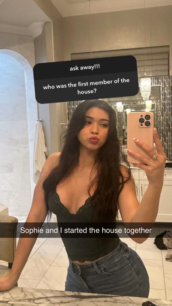 aishahsofeyy snapchat image archive image