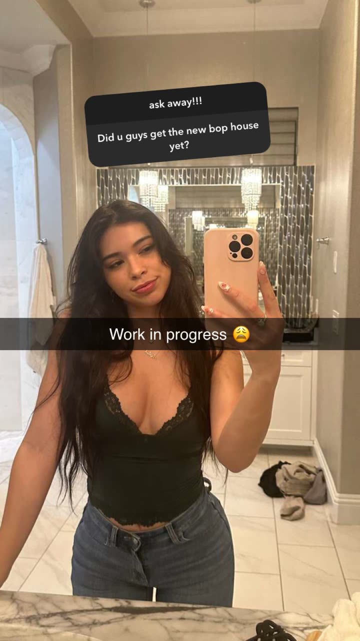 aishahsofeyy snapchat image archive image