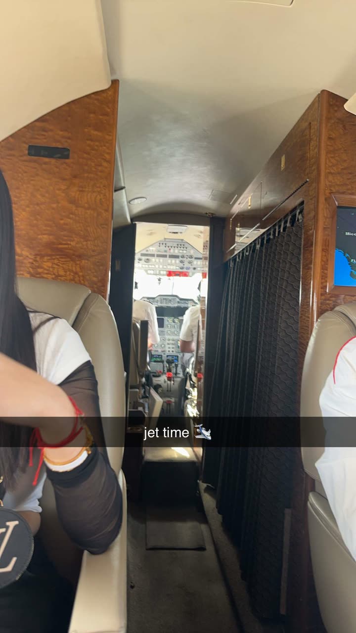 aishahsofeyy snapchat image archive image