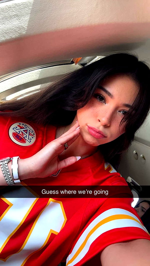 aishahsofeyy image ~ Altpins