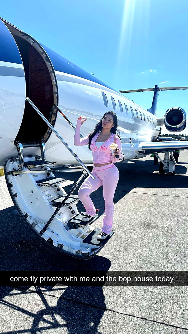 aishahsofeyy image ~ Altpins