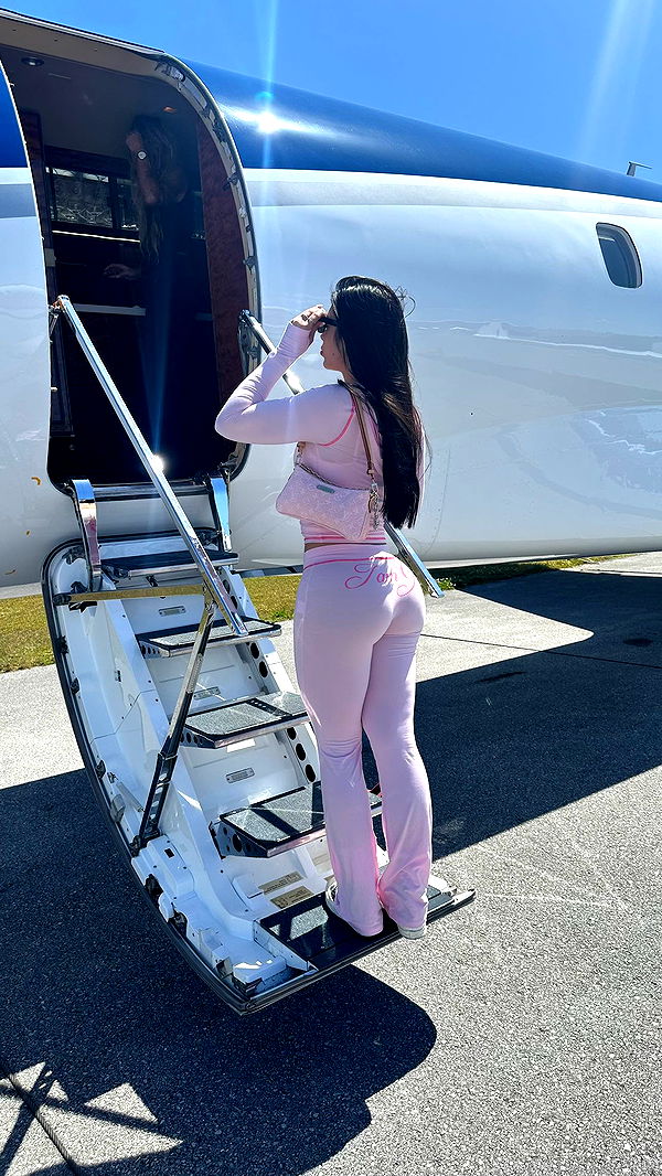 aishahsofeyy image ~ Altpins