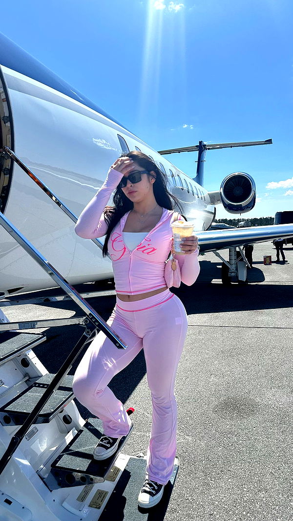 aishahsofeyy image ~ Altpins