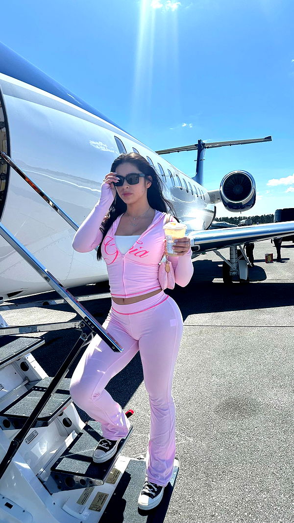 aishahsofeyy image ~ Altpins