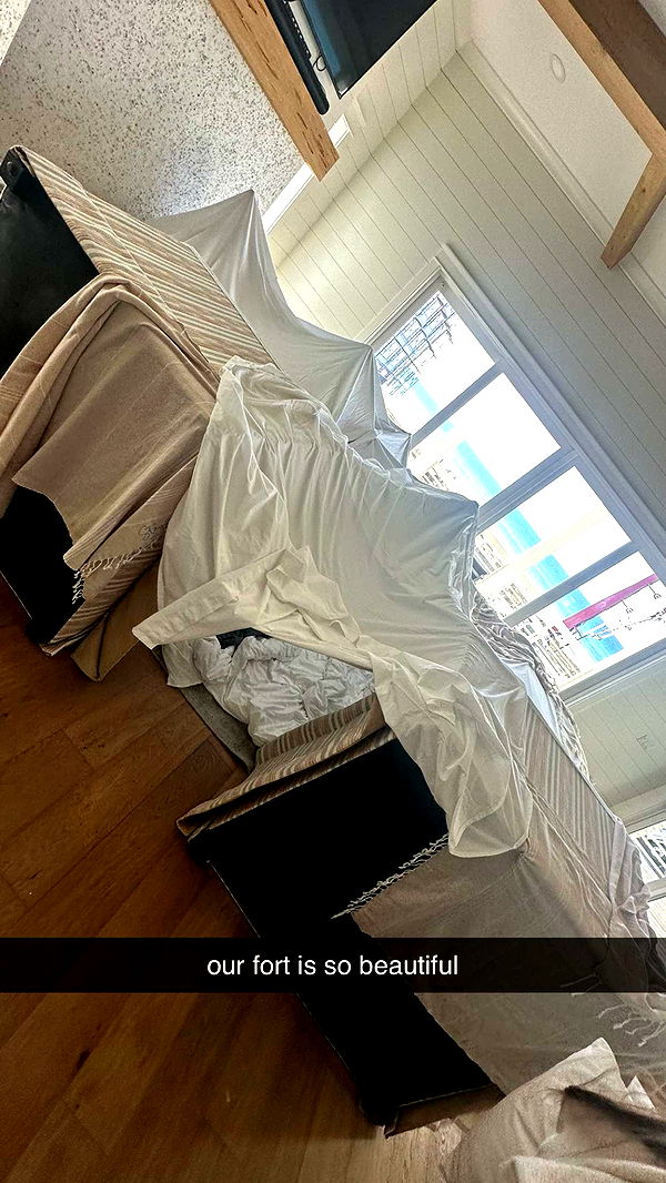 aishahsofeyy image ~ Altpins