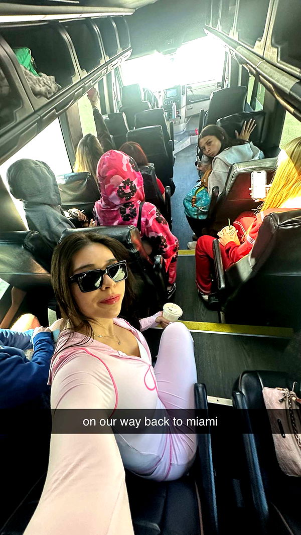 aishahsofeyy image ~ Altpins