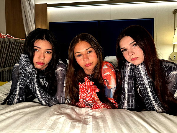 aishahsofeyy image ~ Altpins