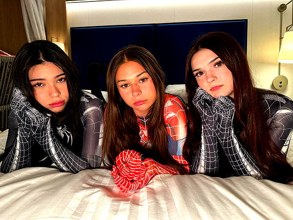 aishahsofeyy image ~ Altpins