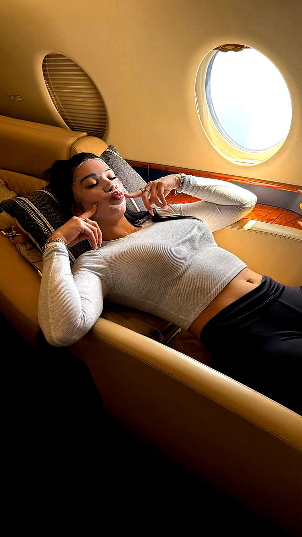 aishahsofeyy image ~ Altpins