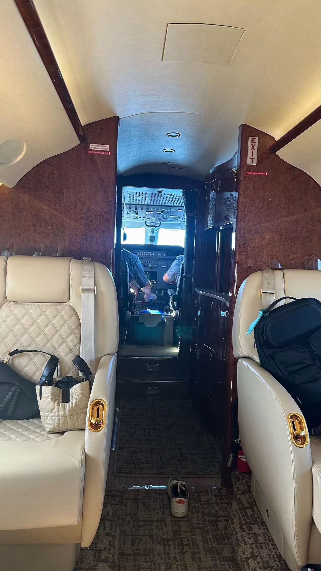 aishahsofeyy snapchat image archive image