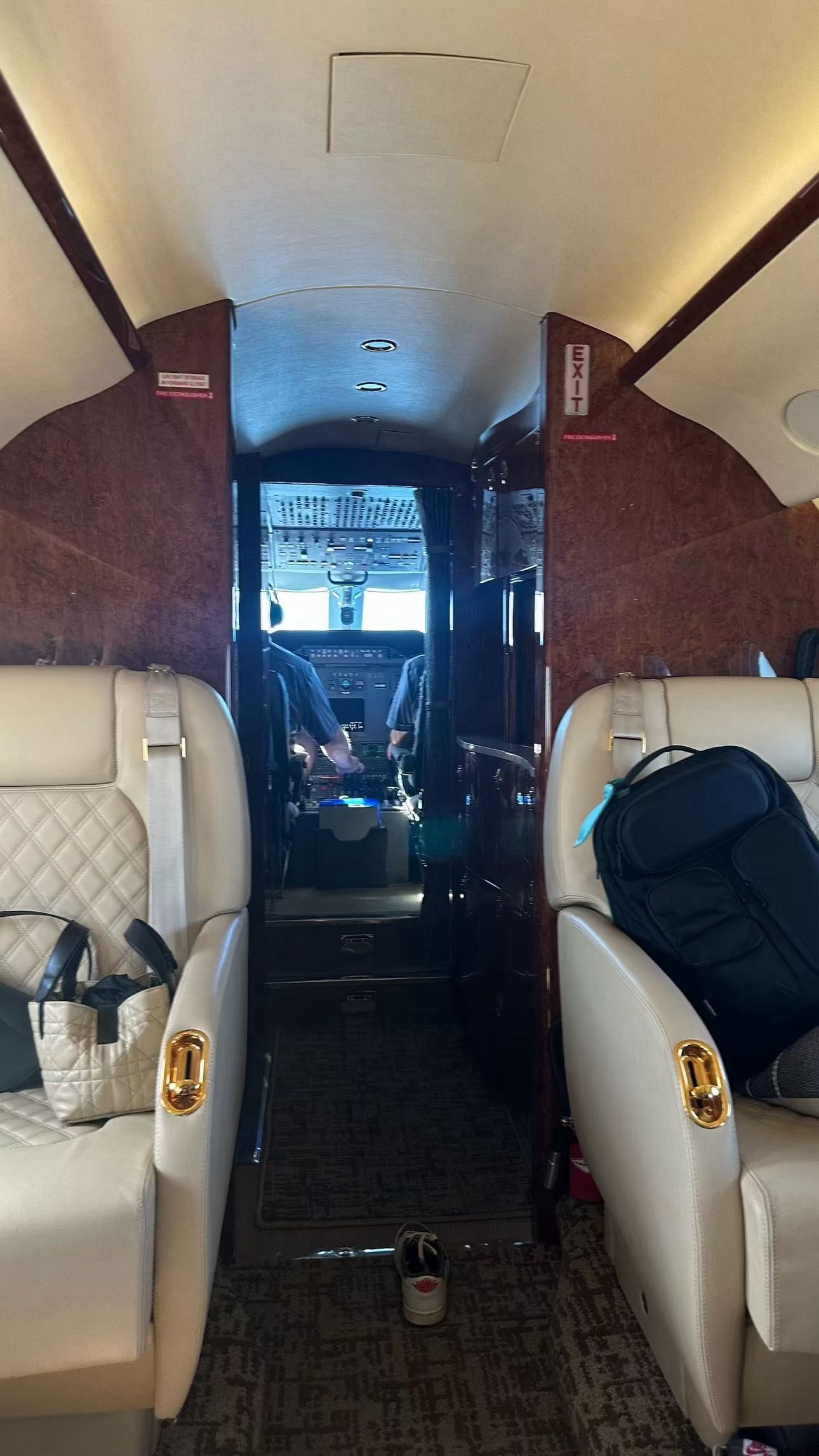 aishahsofeyy snapchat image archive image