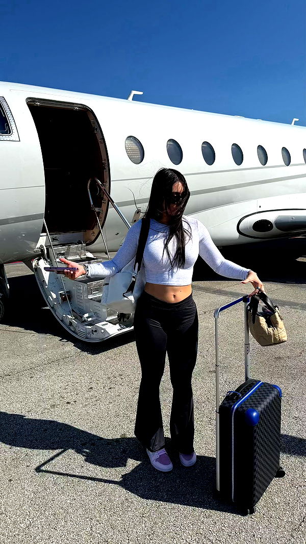 aishahsofeyy image ~ Altpins