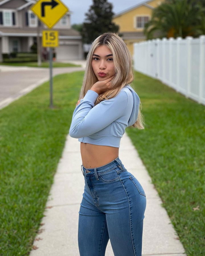 aishahsofeyy snapchat image archive image