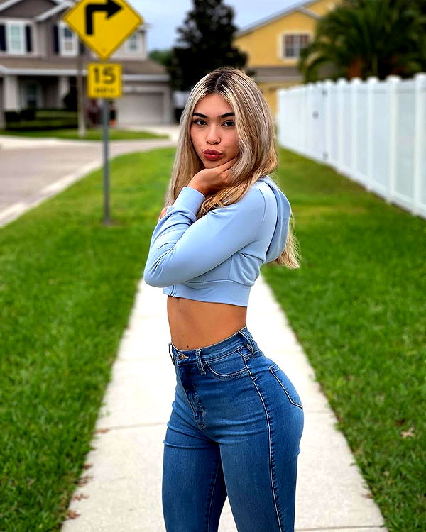 aishahsofeyy image ~ Altpins