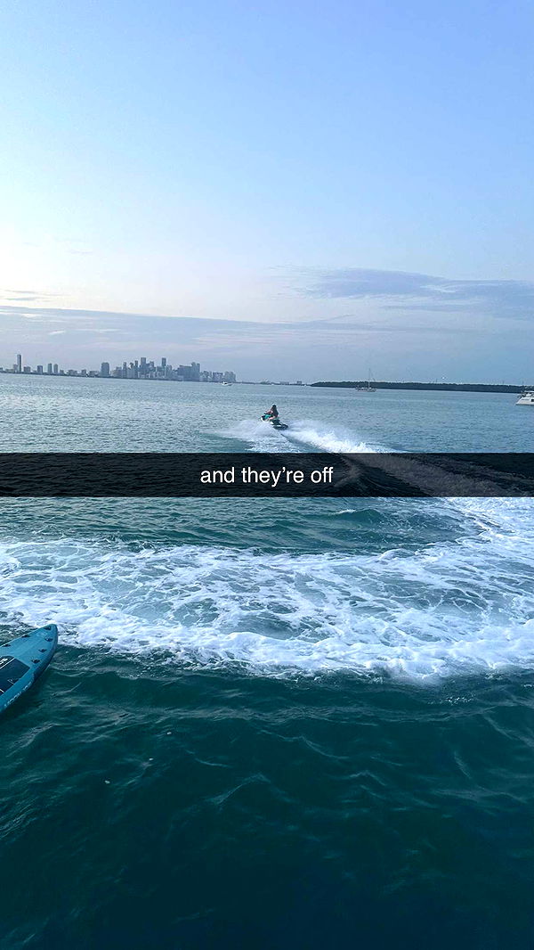 aishahsofeyy image ~ Altpins