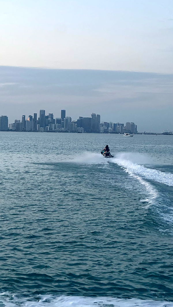 aishahsofeyy image ~ Altpins