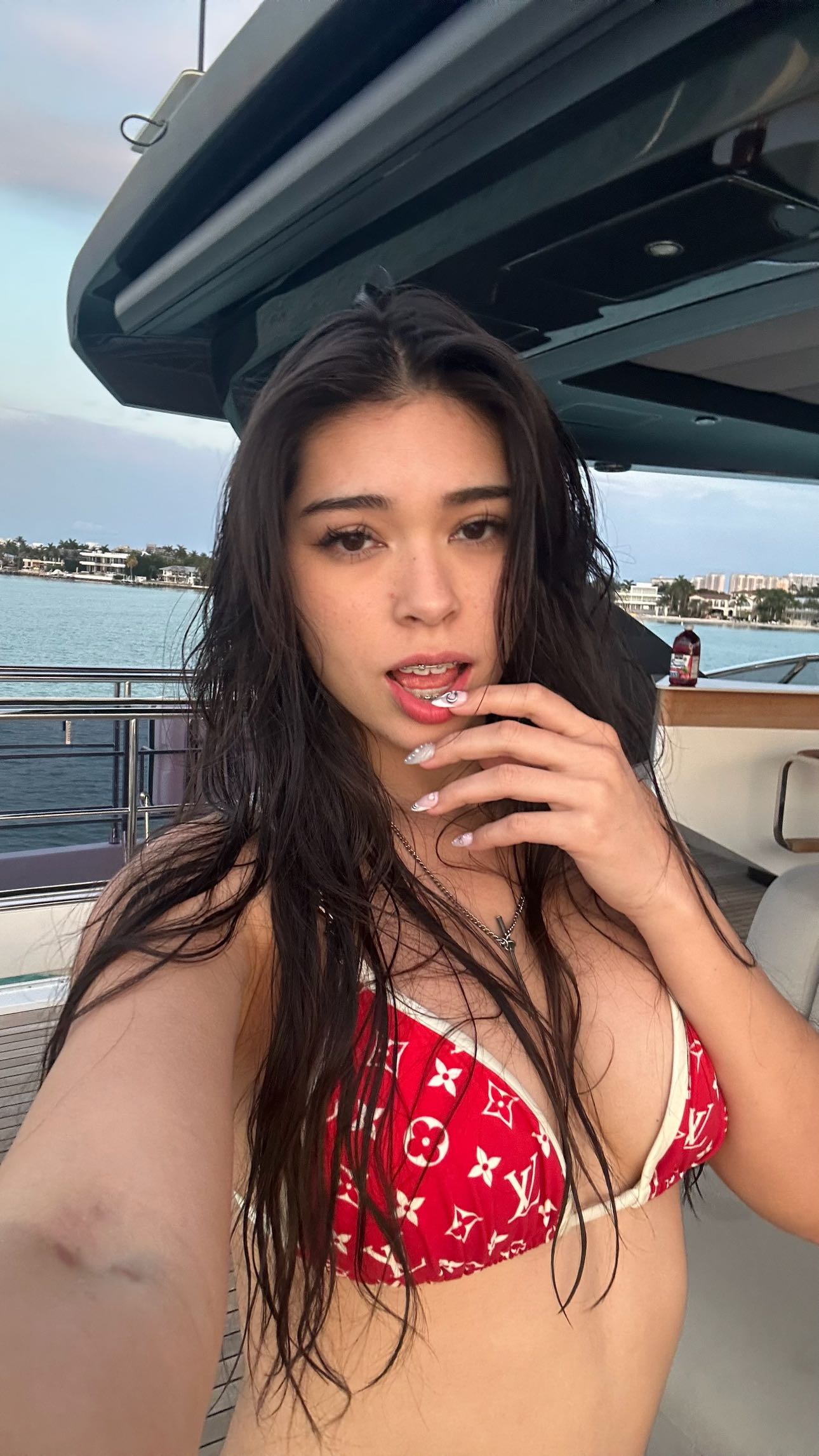 aishahsofeyy snapchat image archive image