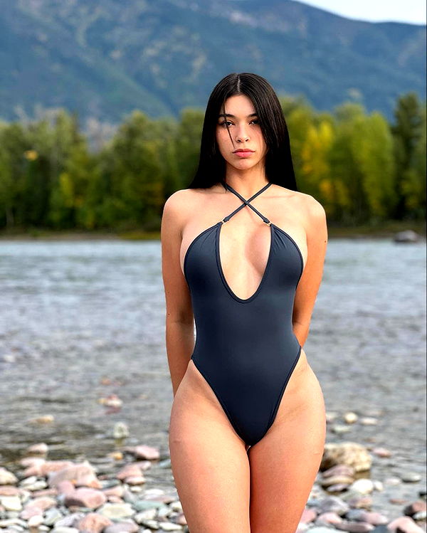 aishahsofeyy image ~ Altpins