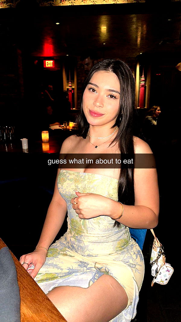 aishahsofeyy image ~ Altpins