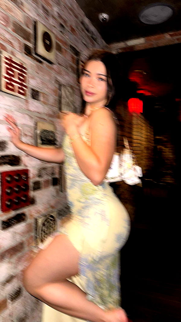 aishahsofeyy image ~ Altpins