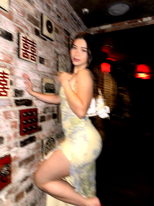 aishahsofeyy image ~ Altpins