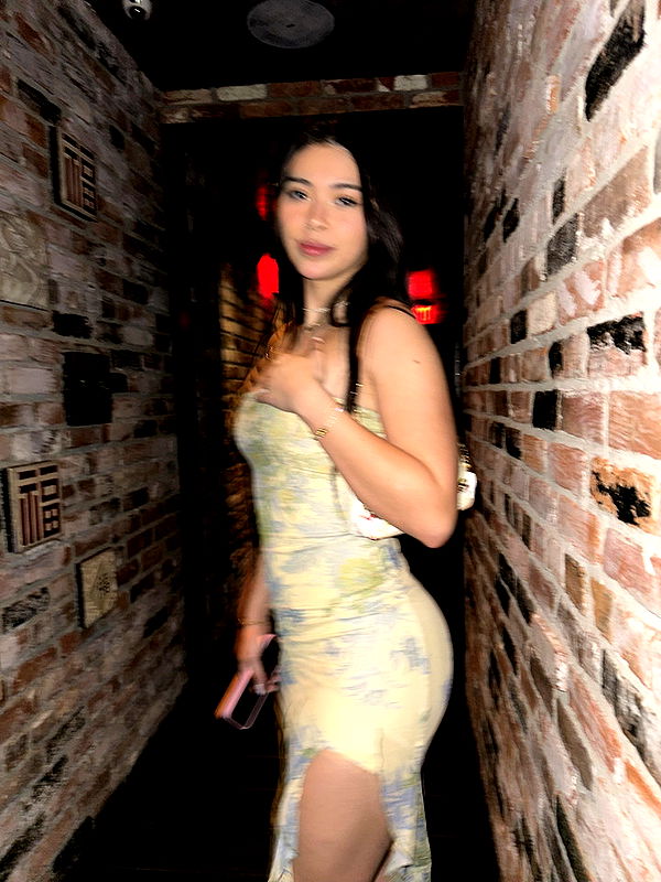 aishahsofeyy image ~ Altpins