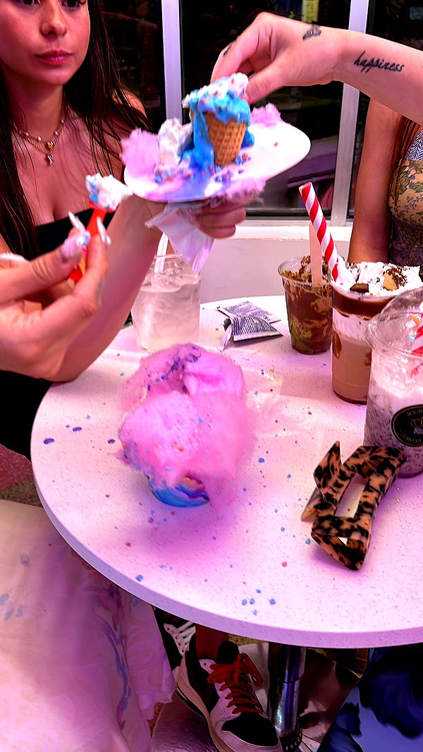 aishahsofeyy image ~ Altpins