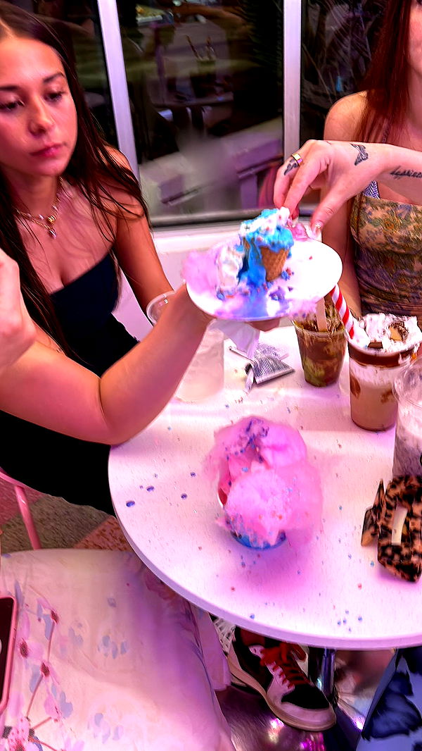 aishahsofeyy image ~ Altpins