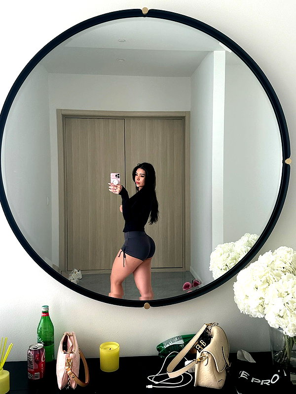 aishahsofeyy snapchat image archive image