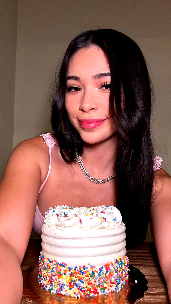 aishahsofeyy snapchat image archive image