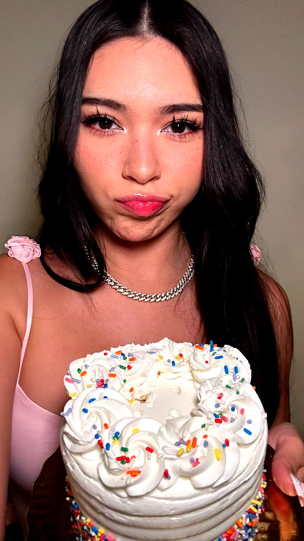 aishahsofeyy snapchat image archive image