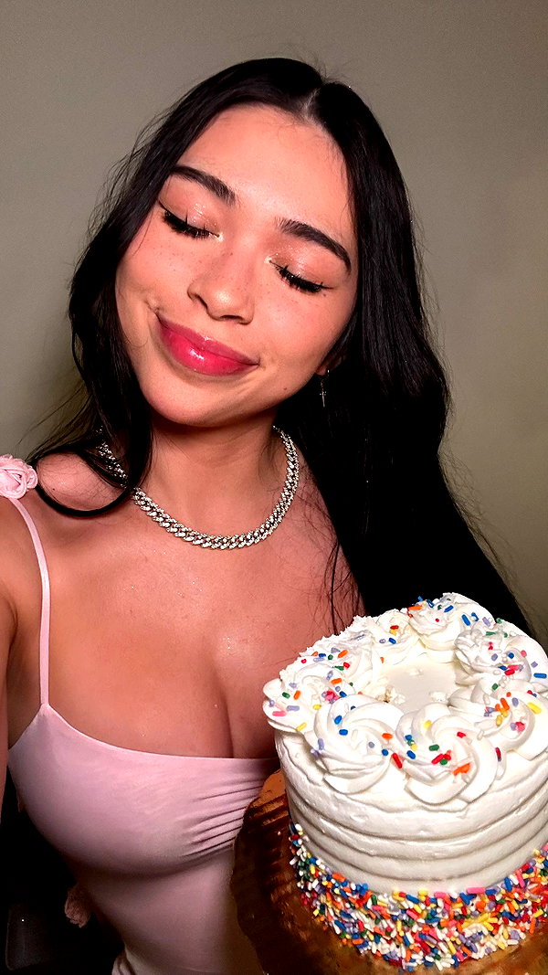 aishahsofeyy snapchat image archive image