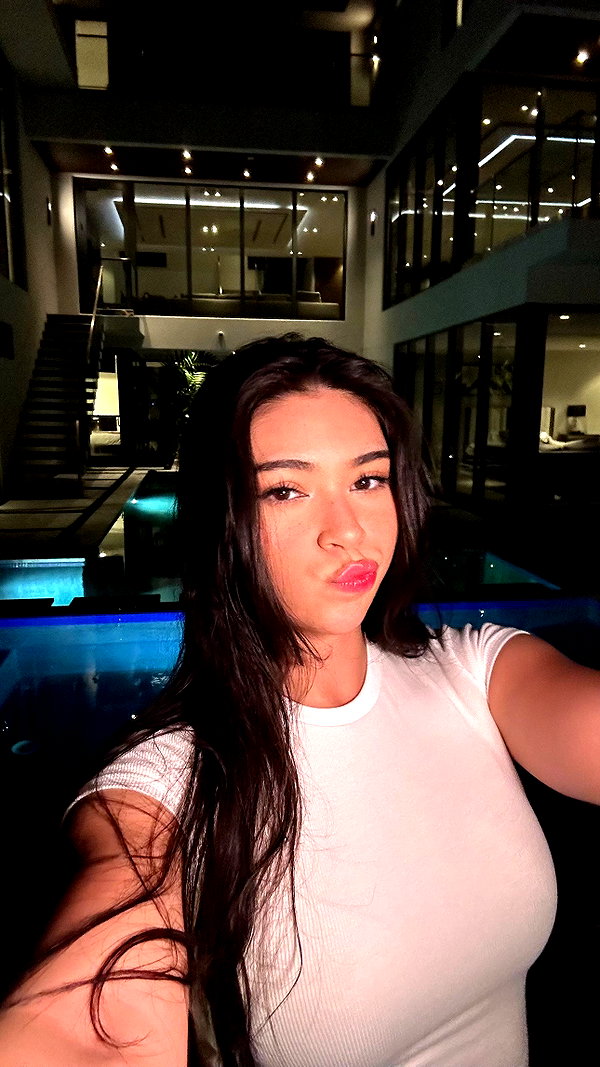 aishahsofeyy snapchat image archive image