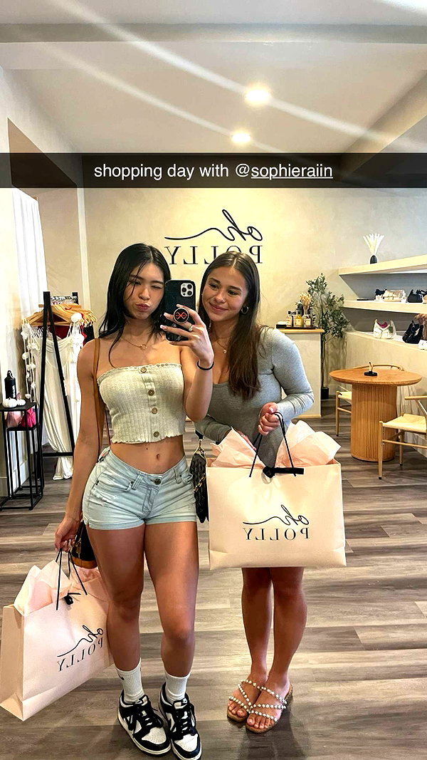 aishahsofeyy snapchat image archive image