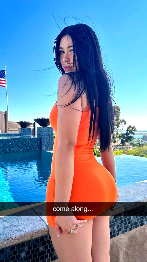 aishahsofeyy snapchat image archive image