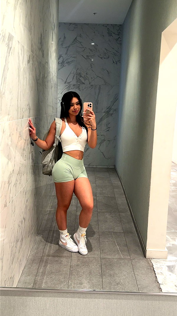 aishahsofeyy snapchat image archive image
