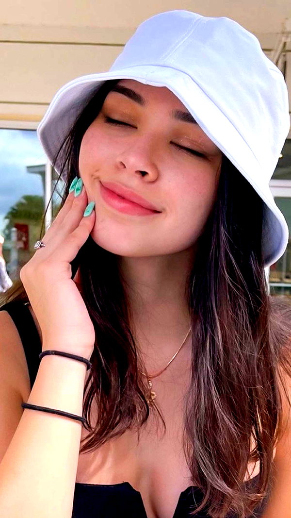 aishahsofeyy snapchat image archive image