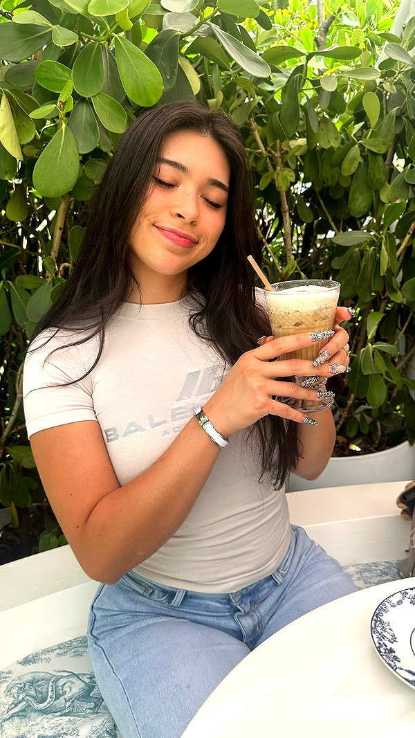 aishahsofeyy snapchat image archive image