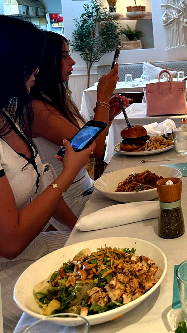 aishahsofeyy snapchat image archive image