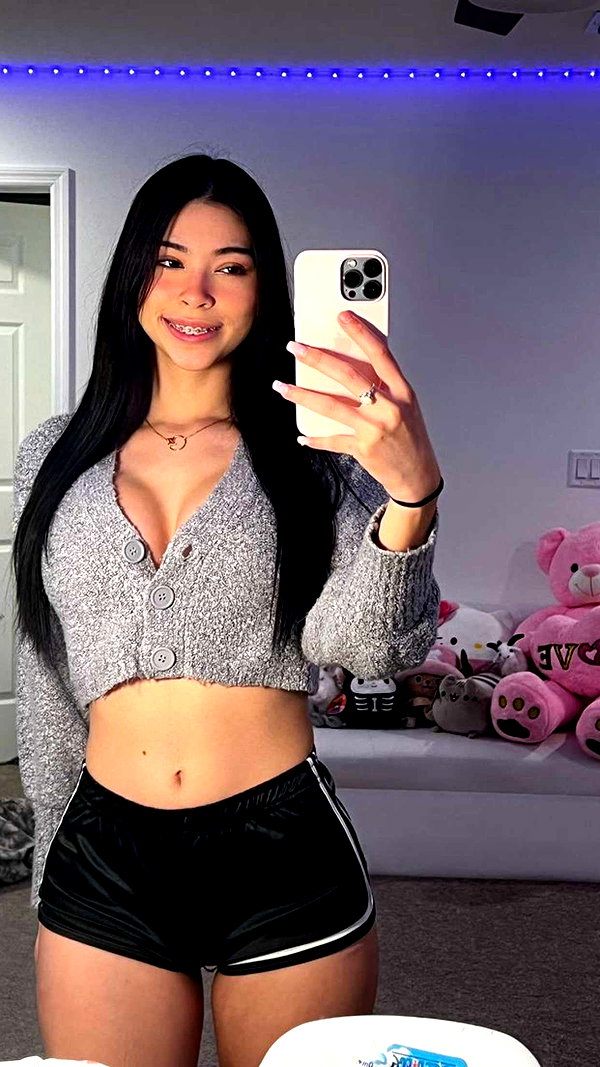 aishahsofeyy snapchat image archive image