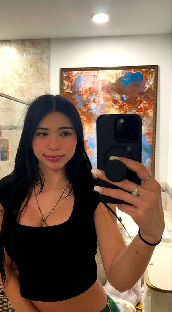 aishahsofeyy snapchat image archive image