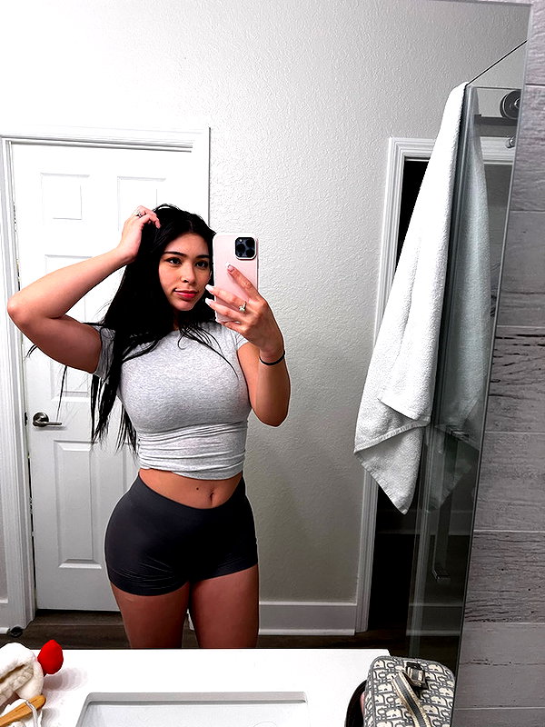 aishahsofeyy snapchat image archive image