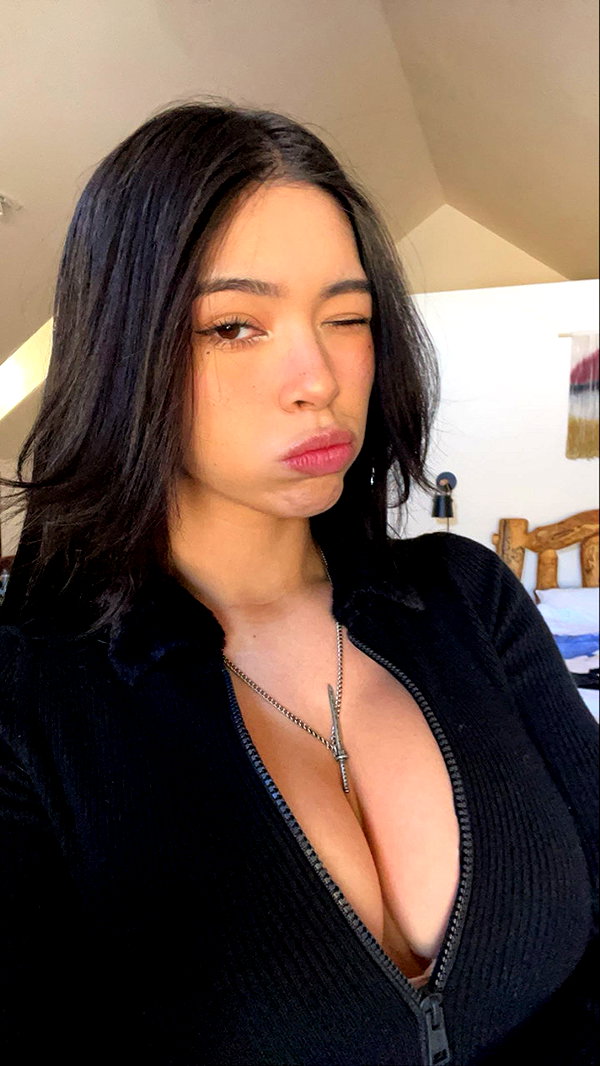aishahsofeyy snapchat image archive image